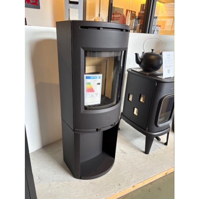 Kaminofen Gussofen Jotul F 134 - 4,7 kW - schwarz lackiert (BP) - AUSSTELLUNGSSTÜCK