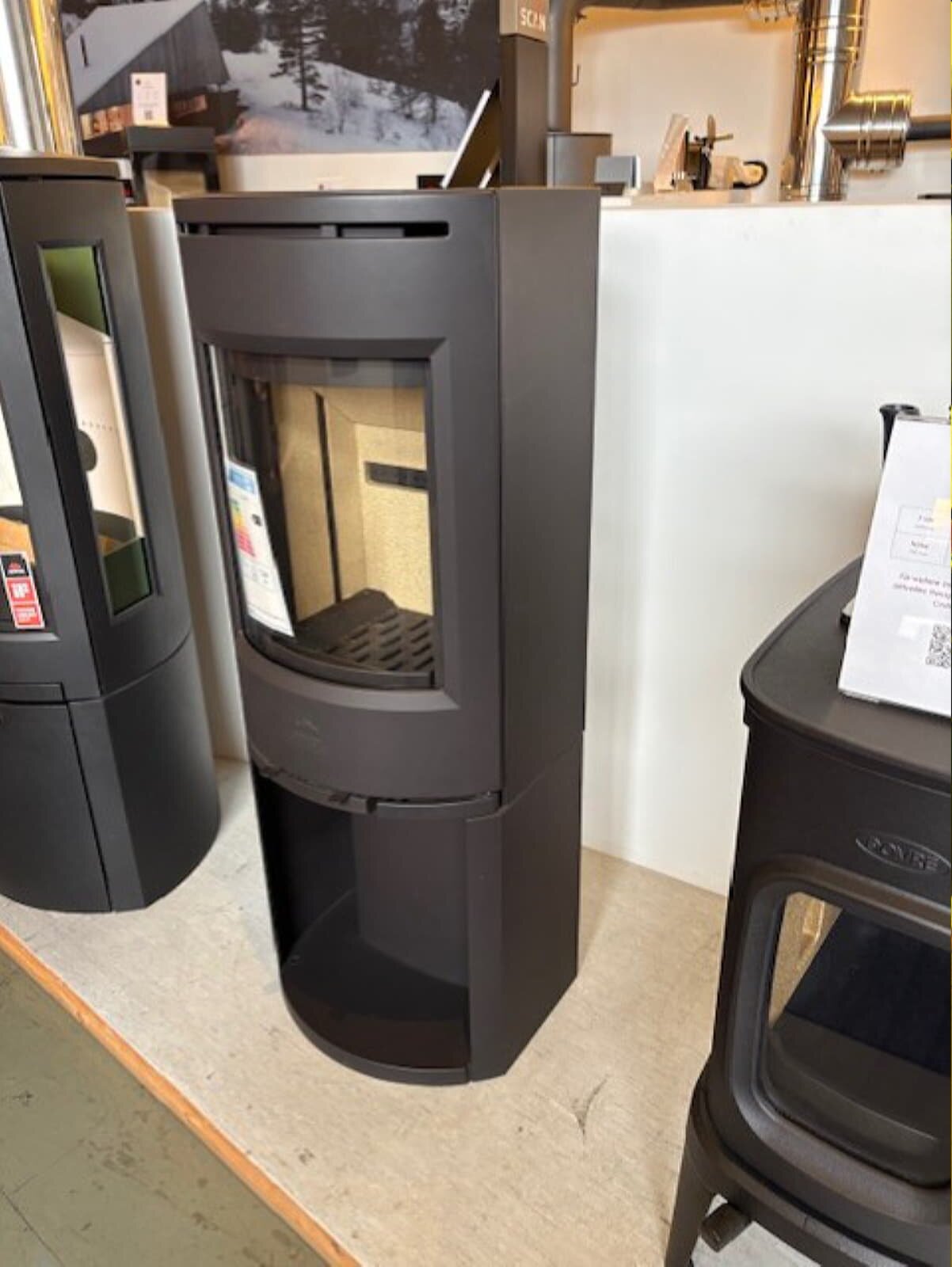 Kaminofen Gussofen Jotul F 134 - 4,7 kW - schwarz lackiert (BP) - AUSSTELLUNGSSTÜCK