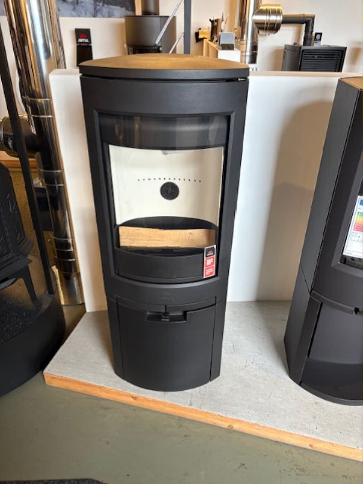 Kaminofen Gussofen Jotul F 378 Advance - schwarz lackiert (BP)  - 6 kW - AUSSTELLUNGSSTÜCK