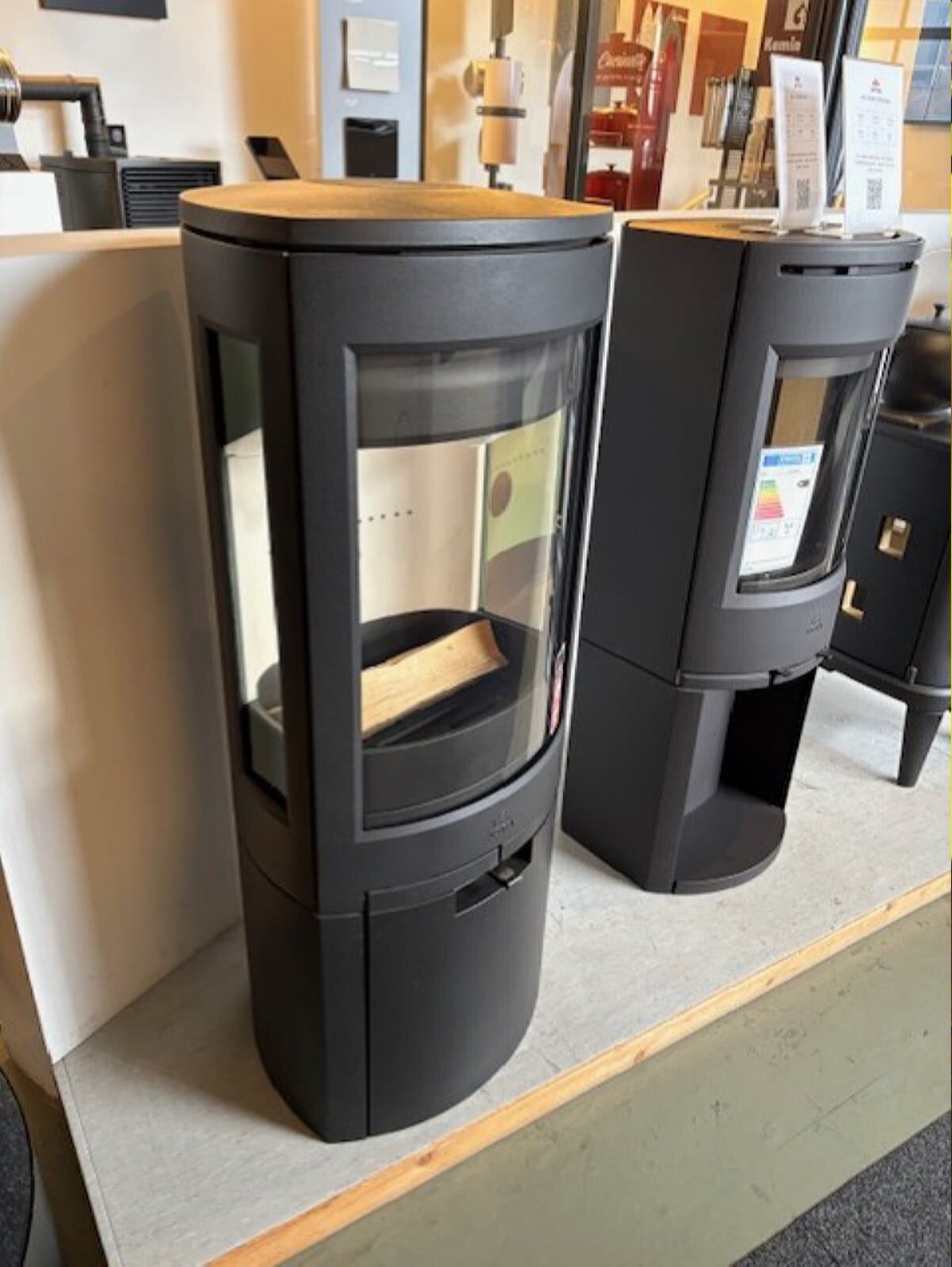 Kaminofen Gussofen Jotul F 378 Advance - schwarz lackiert (BP)  - 6 kW - AUSSTELLUNGSSTÜCK