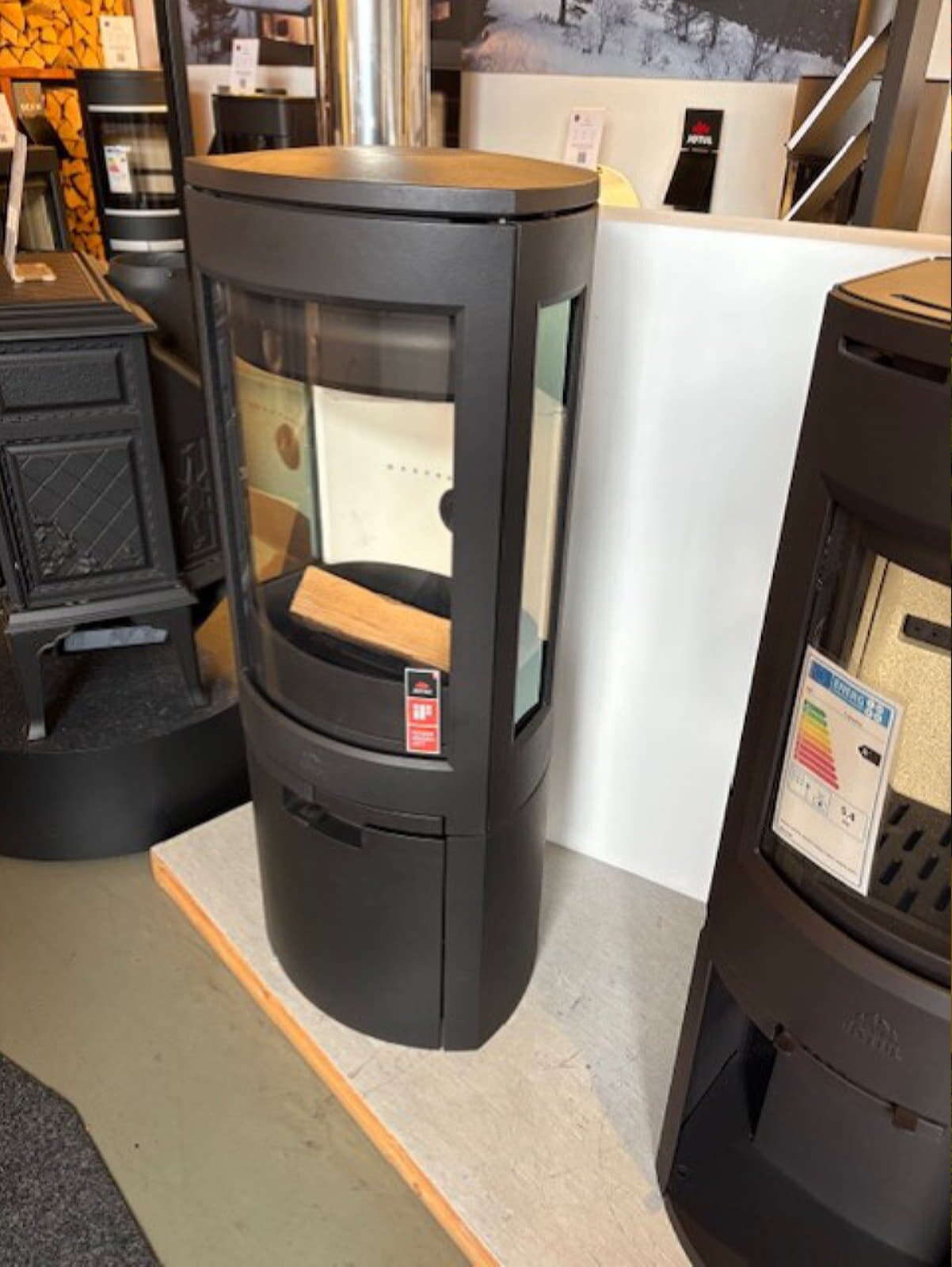 Kaminofen Gussofen Jotul F 378 Advance - schwarz lackiert (BP)  - 6 kW - AUSSTELLUNGSSTÜCK