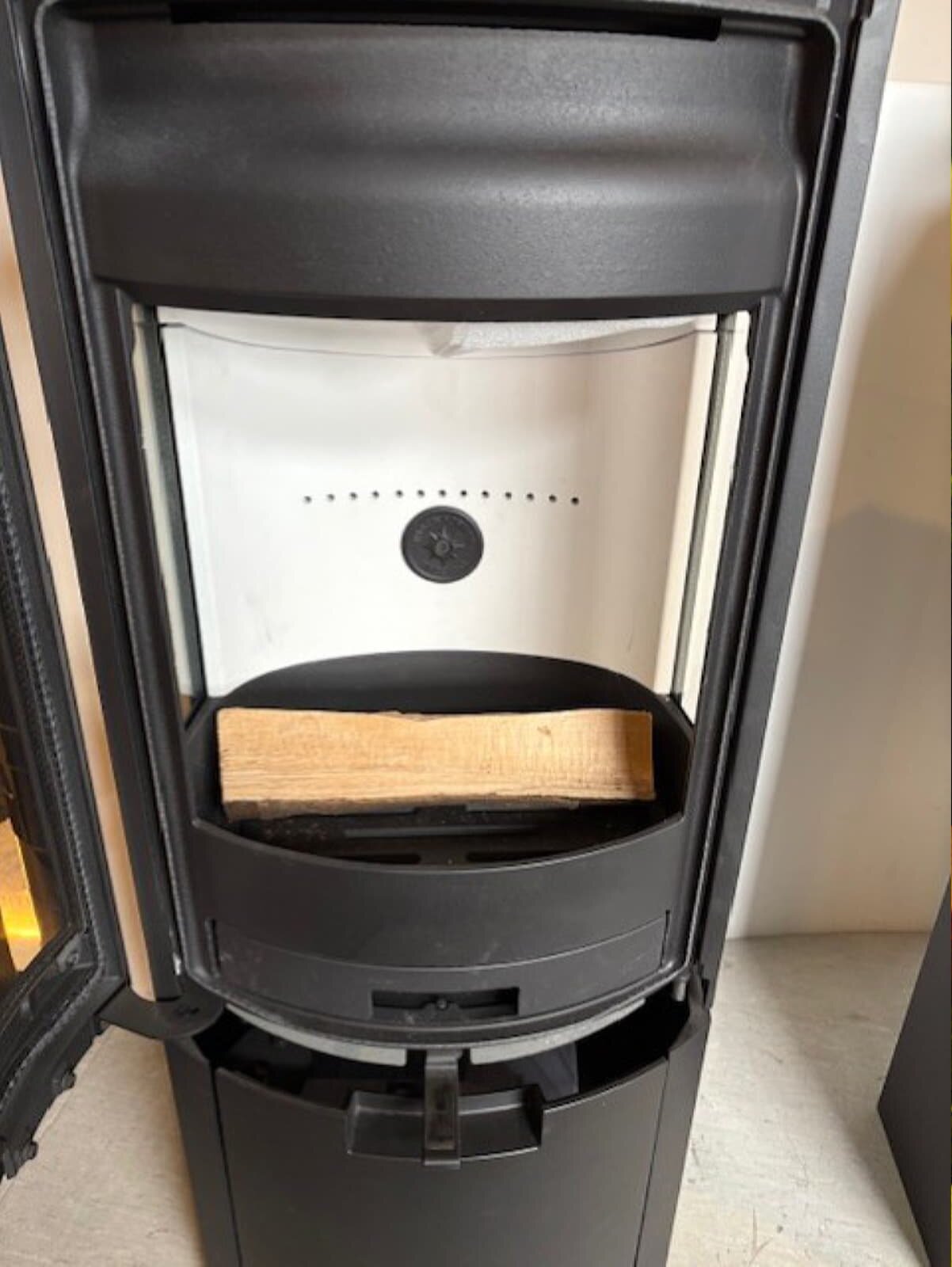 Kaminofen Gussofen Jotul F 378 Advance - schwarz lackiert (BP)  - 6 kW - AUSSTELLUNGSSTÜCK