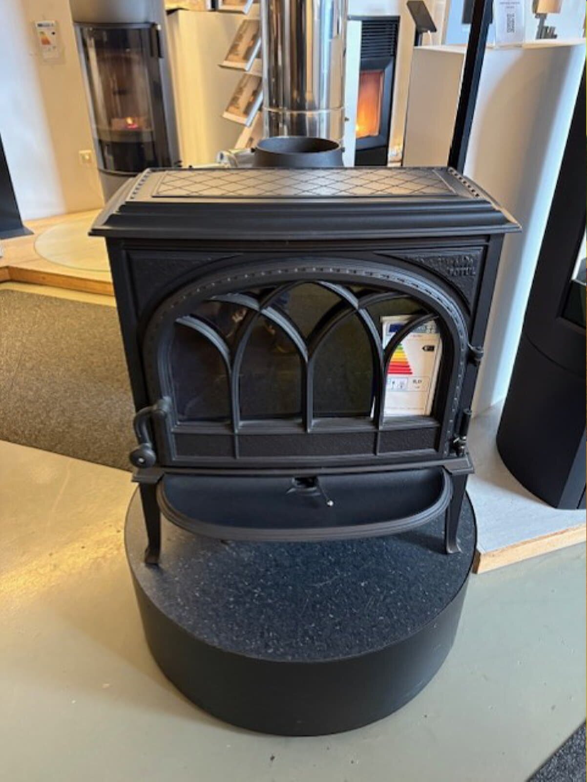Kaminofen Gussofen Jotul F 400 ECO SD - 7 kW - schwarz lackiert (BP) - AUSSTELLUNGSSTÜCK