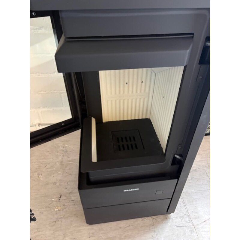 Kaminofen Oranier Mondego (W+) - 7 kW - AUSSTELLUNGSSTÜCK