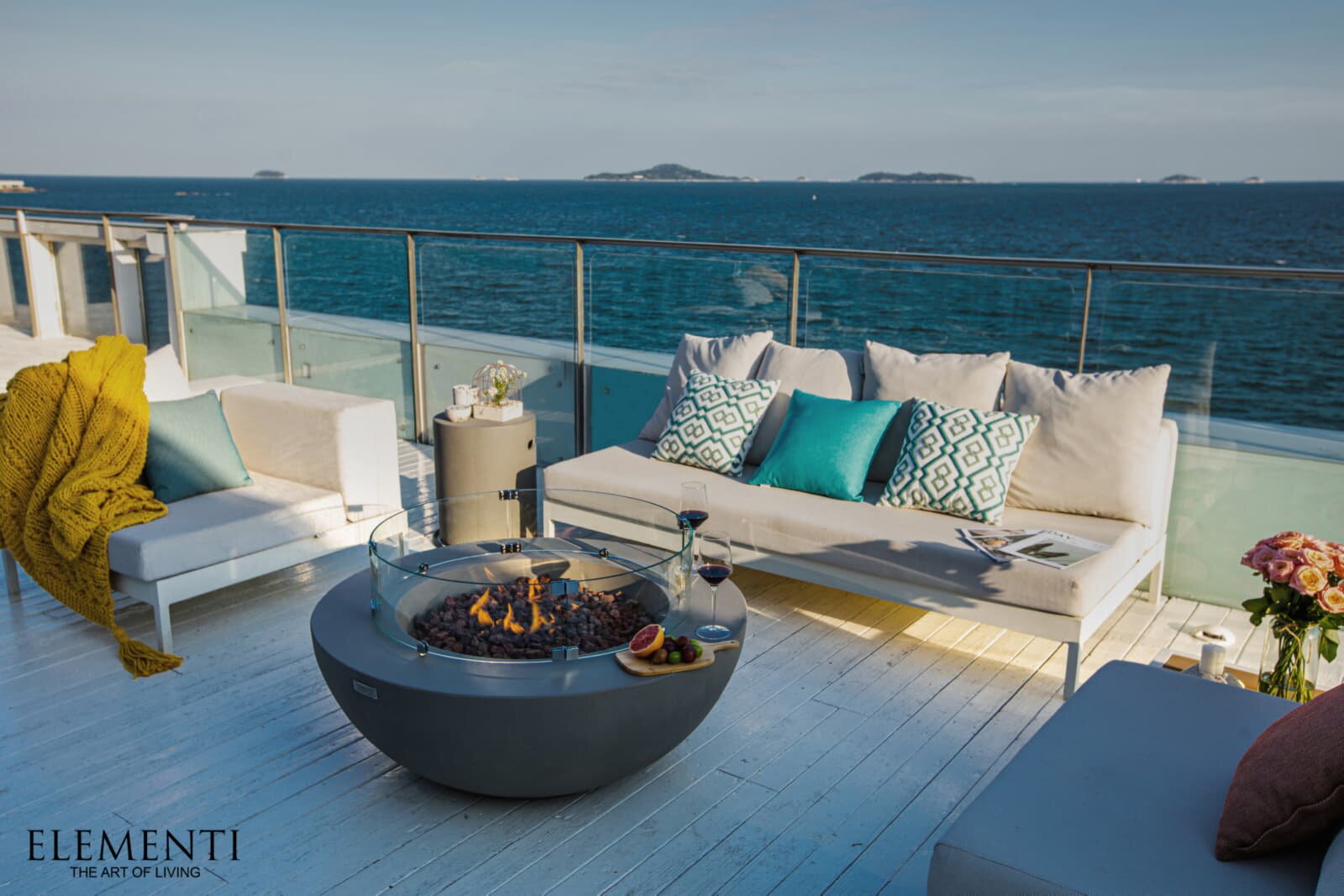 Loungetisch mit Gas Feuerstelle Elementi Lunar Bowl, hellgrau