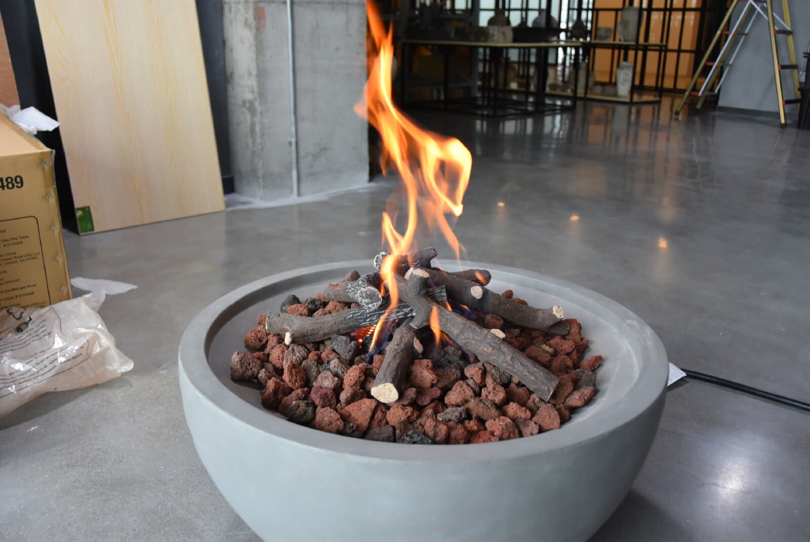 Elementi keramische Kaminholzscheite in Reisig- Optik für Feuerstellen - 6 Stück