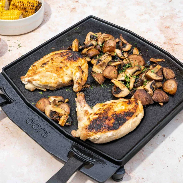 Ooni doppelseitige Grillpfanne aus Gusseisen