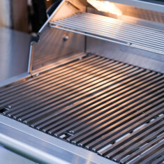 Vivandio quub Outdoorküche mit Grill fyre x, Kühlschrank, Arbeitsplatte, Silber