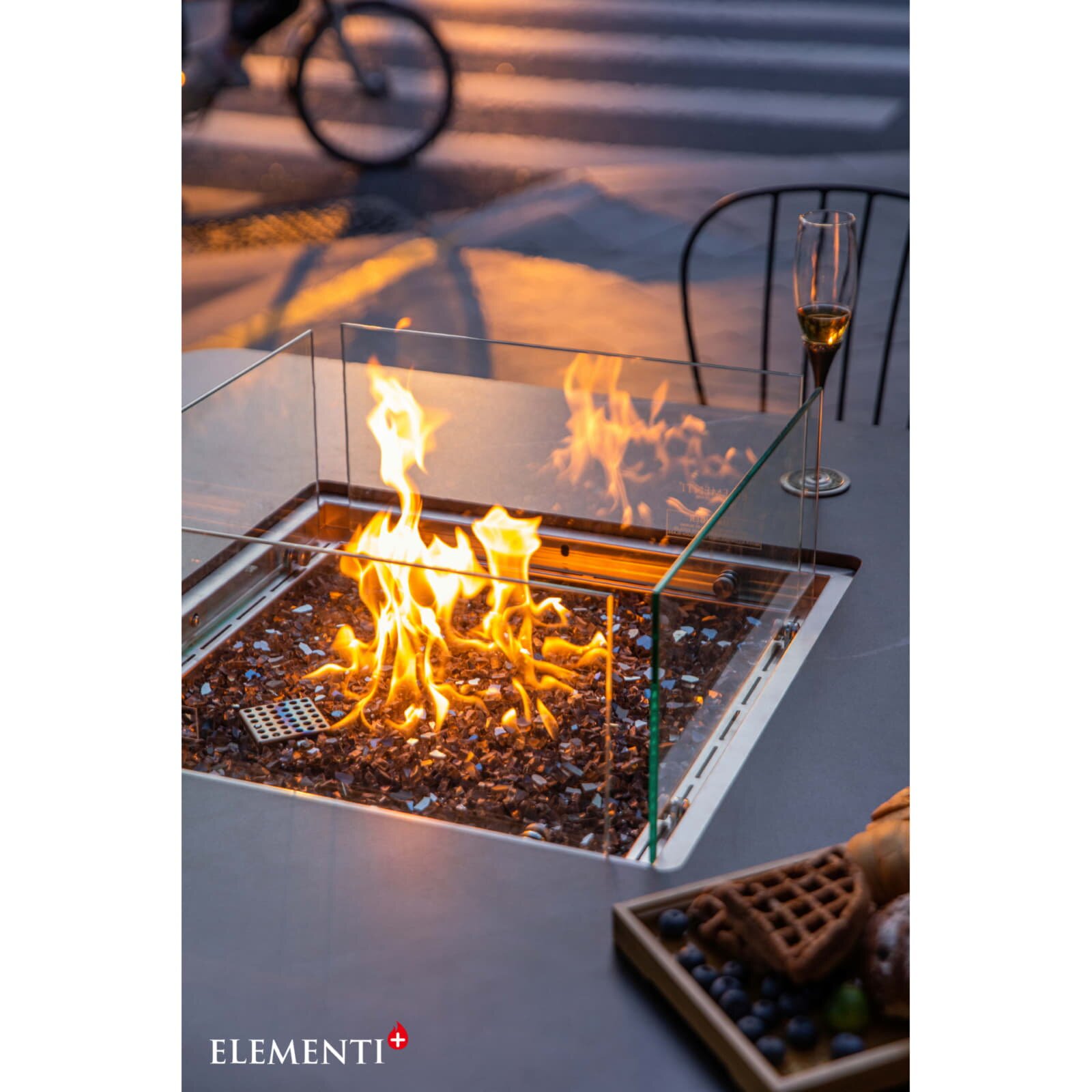 Gas Feuerstelle Elementi+ Esstisch Brugge, Bulgarien Schwarz