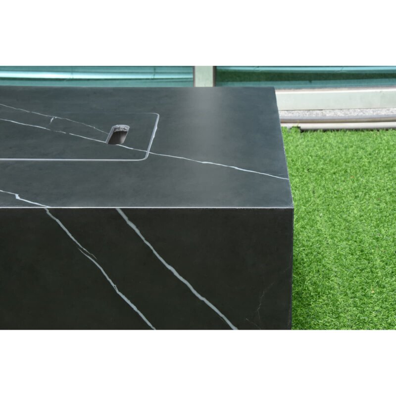 Loungetisch mit Gas Feuerstelle Elementi+ Varna, Marmor- Design, Bulgarien Black