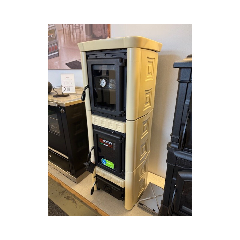 Kaminofen La Nordica Gaia Forno Pergamentbeige - 6 KW - B-Ware
