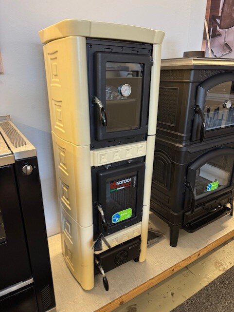 Kaminofen La Nordica Gaia Forno Pergamentbeige - 6 KW - B-Ware