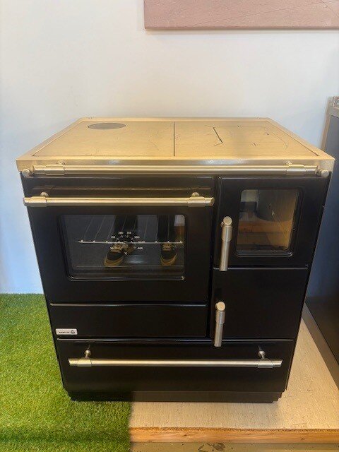 Wamsler Küchenherd K 128 F - Anschluss links, Stahlplatte - 7 kW - Schwarz- AUSSTELLUNGSSTÜCK