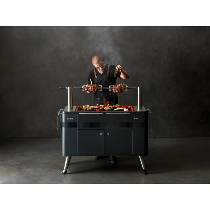 Holzkohlegrill Everdure HUB mit elektrischem Anzünder