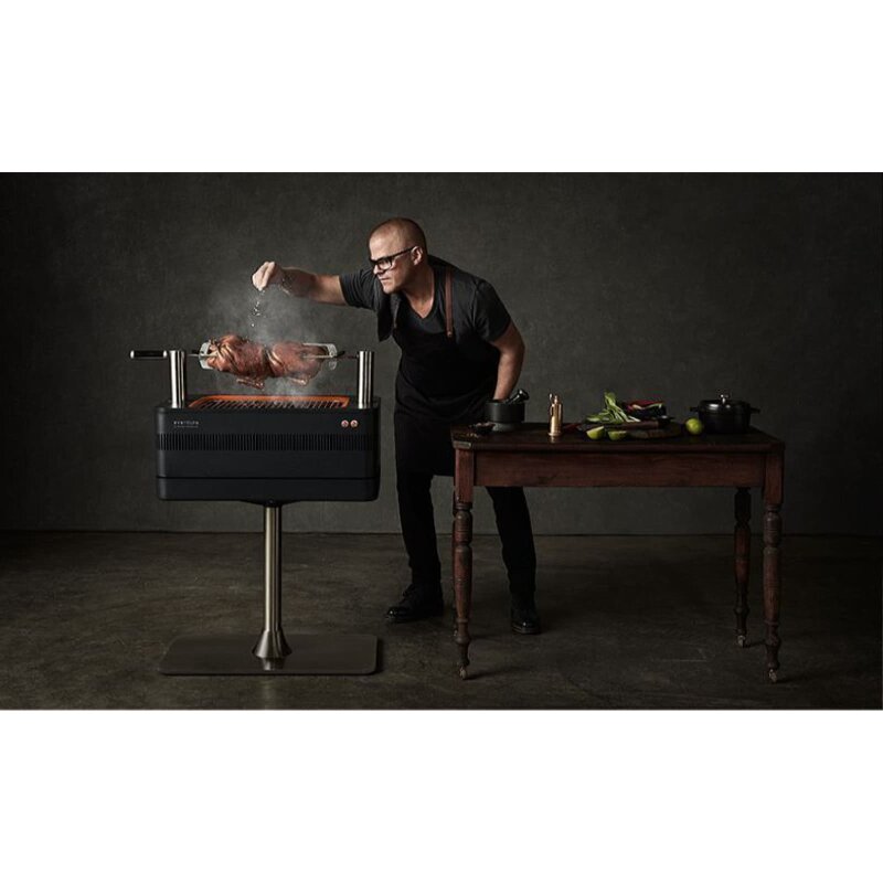 Holzkohlegrill Everdure Fusion mit elektrischem Anzünder