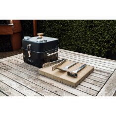 tragbarer Holzkohlegrill Everdure ehd Cube 360, all black