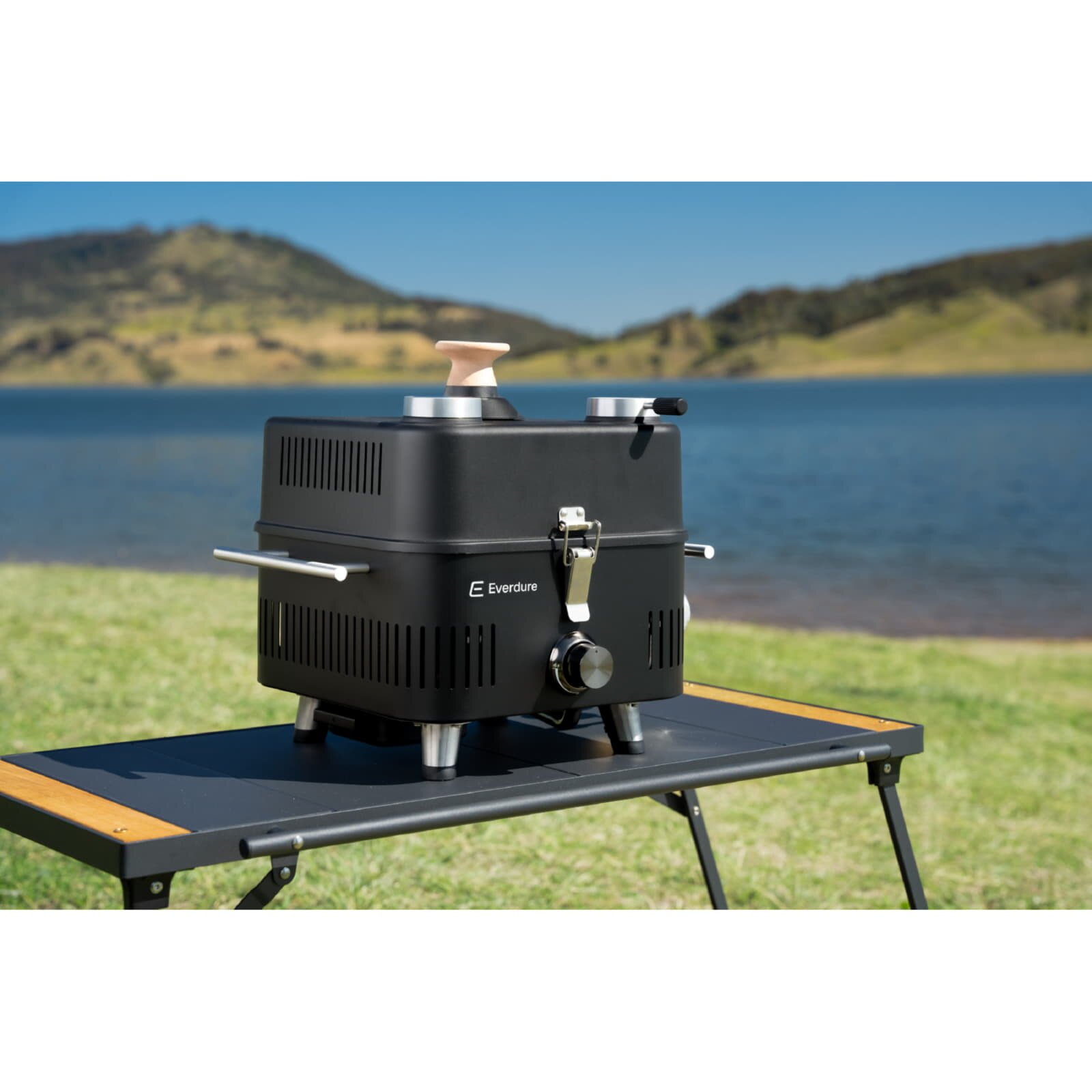 tragbarer Gasgrill Everdure ehd Cube ProFlame 360 mit Garhaube + Gusplatte, all Black
