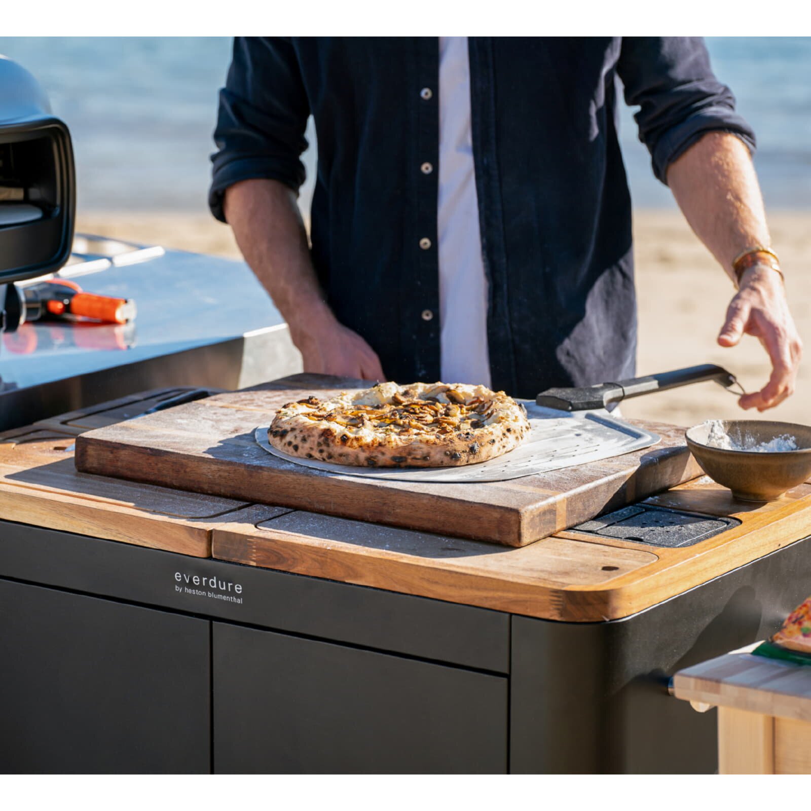 Everdure KILN Pizzaschieber 14"/ 35cm, Aluminium perforiert