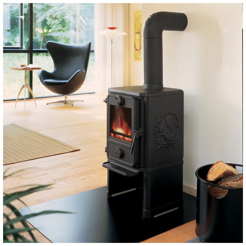 Kaminofen Gussofen Morsoe 1442 - glatt mit Eichhörnchen - 5 kW